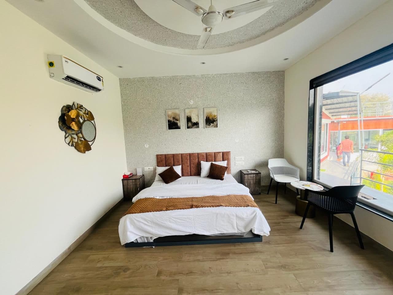 Elegant Bedroom